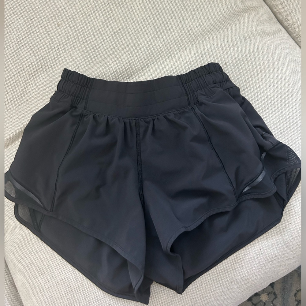 Lululemon size 6 brand new shorts no tag